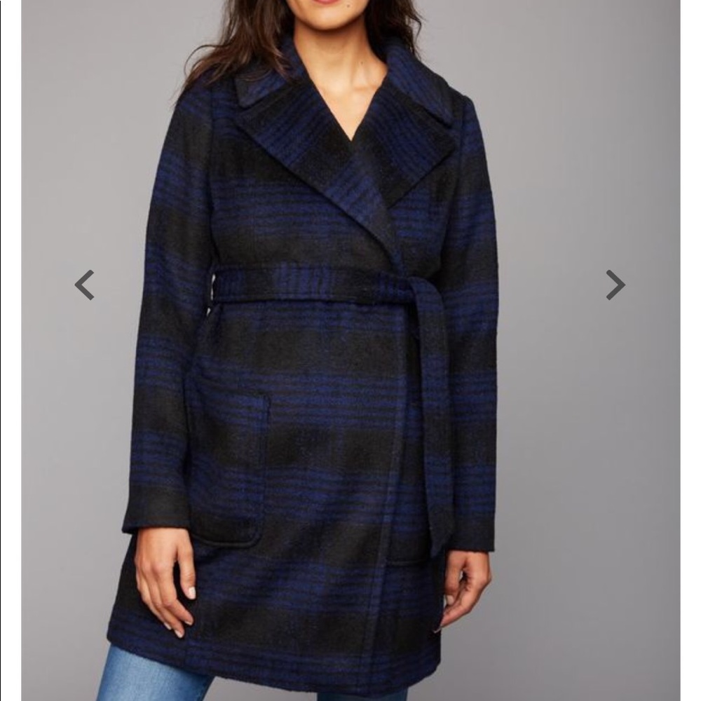 Wool winter maternity coat, plaid